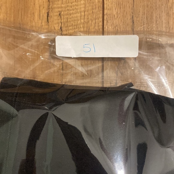 Everlane black straight leg woman’s jeans size 28 - Picture 11 of 13